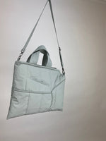 puffer tote with zipper